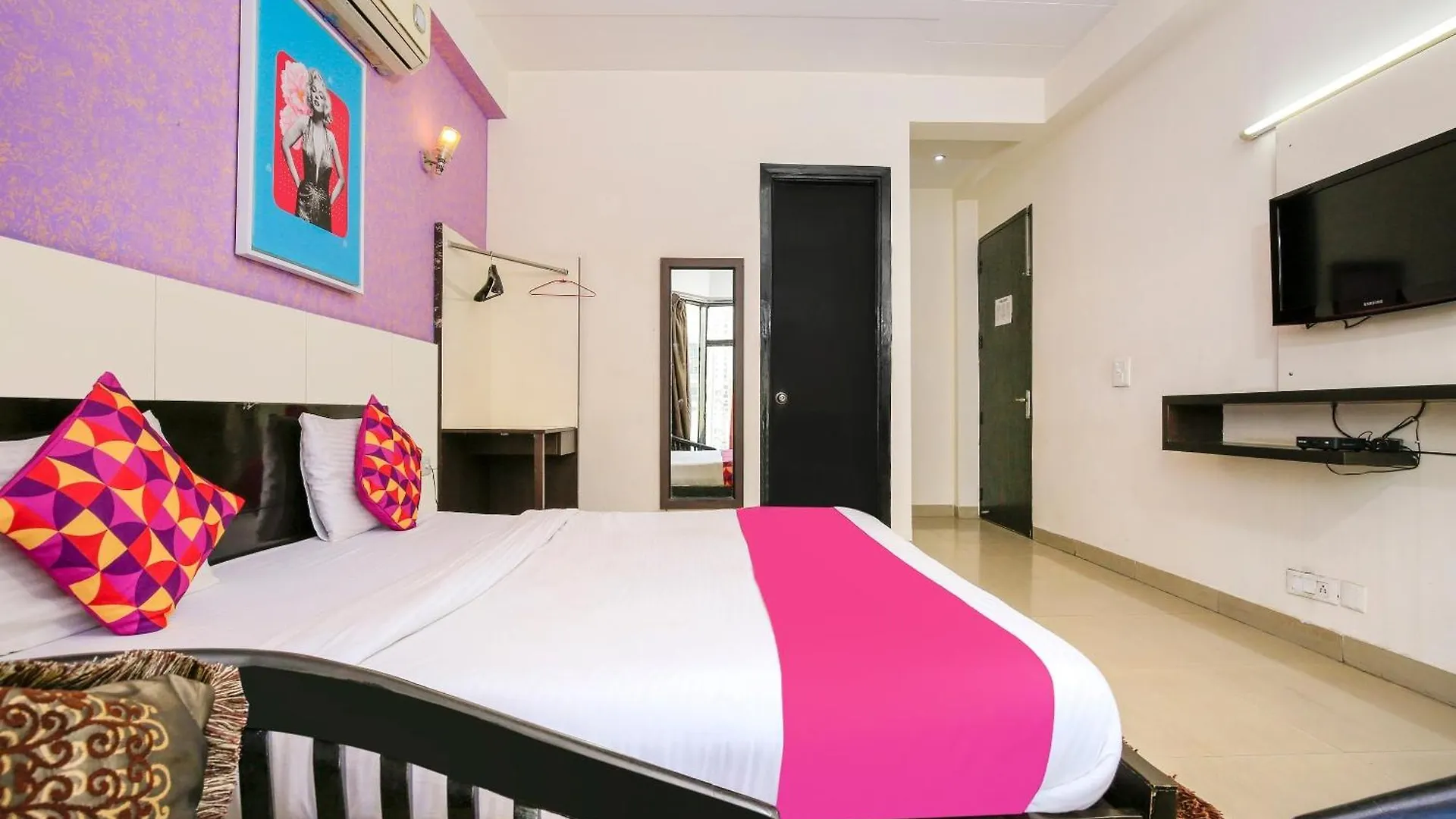 Hotel O Golf Stays Near Aravali Biodiversity Park Gurgaon
